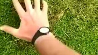 Ловим крота рукой - смотреть видео (0:55)