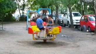 Русские дети готовятся в космонавты - смотреть видео (2:04)