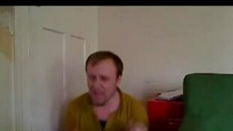 Поёт и матерится - смотреть видео (3:47)