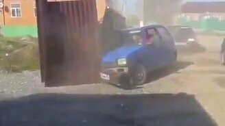 Обязательный ритуал южной свадьбы - смотреть видео (0:49)