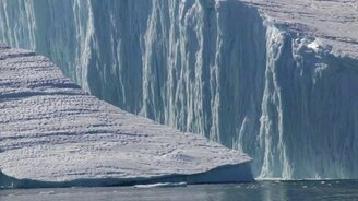 Как раскалывается айсберг - смотреть видео (5:21)