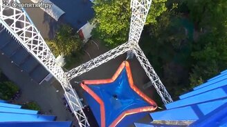 Самый жуткий аттракцион - смотреть видео (1:56)