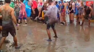 Грязная тусовка - смотреть видео (0:32)