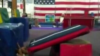 Когда трюк совсем не удался - смотреть видео (0:13)