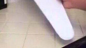 Ты уверен, что это стакан с водой? - смотреть видео (0:06)