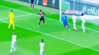 Отличный защитник - смотреть видео (0:15)