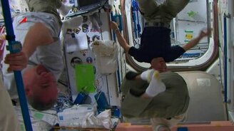 Футбол вне силы притяжения - смотреть видео (0:41)