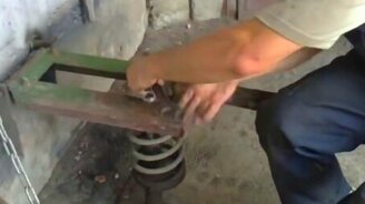 Быстрое снятие и установка пружины - смотреть видео (1:37)