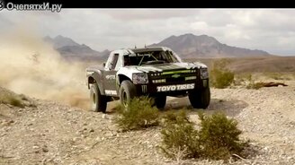 Экстремальная езда по пустыне - смотреть видео (5:15)