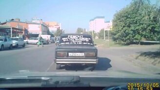 Суровый провал велосипедиста - смотреть видео (0:16)