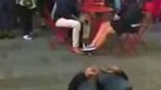 Резиновый темнокожий парень - смотреть видео (0:54)