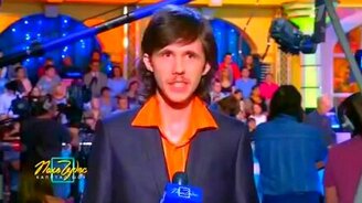 Смешной и довольный участник Поле чудес - смотреть видео (0:12)