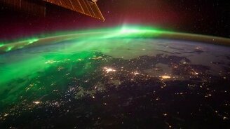 Полетаем над Землёй! - смотреть видео (2:22)