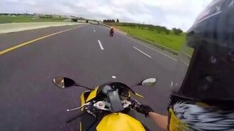 Пуля-мотоциклист - смотреть видео (0:11)