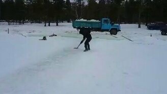 Кёрлинг по-якутски - смотреть видео (0:13)