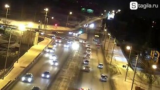 Трамвай сходит с рельсов - смотреть видео (1:35)