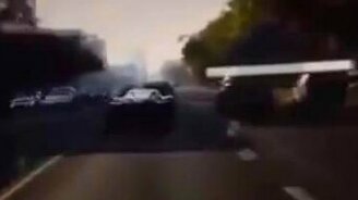 Разбил только что купленное авто - смотреть видео (1:18)