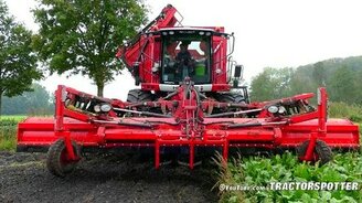 Машинная уборка сахарной свёклы - смотреть видео (6:06)