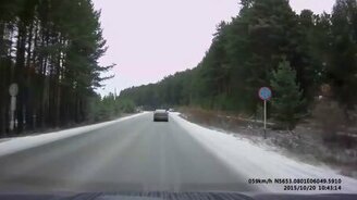 Колёса убежали от грузовика - смотреть видео (0:26)