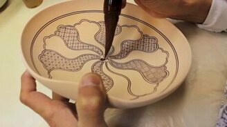 Красота на керамической плошке - смотреть видео (4:14)