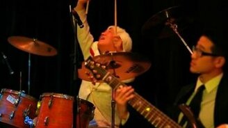 Самый творческий барабанщик - смотреть видео (1:49)