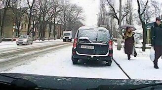 Когда на тебя едет грузовик - смотреть видео (0:17)