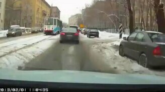 Певец и артист за рулём - смотреть видео (1:10)