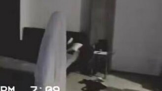 Атаковал призрака стулом - смотреть видео (0:06)