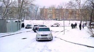 Владивостокский гололёд - смотреть видео (1:59)
