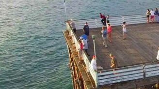 Рыбак поймал коптер на крючок - смотреть видео (1:26)