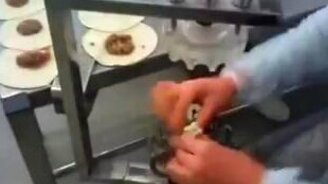 Устройство для изготовления хинкали - смотреть видео (1:02)