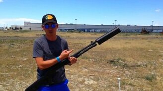 Как звучит оружие с глушителем - смотреть видео (0:44)