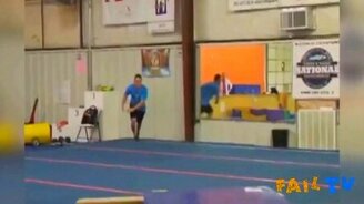 Неудачные трюки и падения - смотреть видео (1:16)