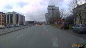 Как котёнок хозяина приобрёл - смотреть видео (0:56)