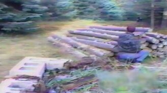 Оленёнок, обескураживший охотника - смотреть видео (1:00)