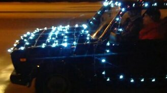 Украсил своё авто на новый год - смотреть видео (0:25)