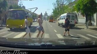 Пешеход, бди каждую секунду! - смотреть видео (2:28)