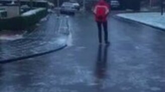 Голландские дороги - идеальный каток - смотреть видео (0:11)