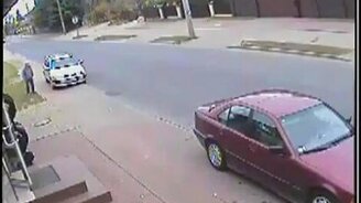 Чудом не сбил - смотреть видео (0:38)