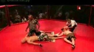 Нокаут друг друга - смотреть видео (1:03)