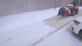 Раздуватель снега - смотреть видео (0:26)