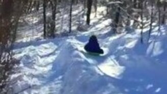 Домашняя горка-аттракцион - смотреть видео (0:19)