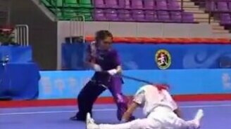 Ушу-представление китаянок - смотреть видео (1:00)