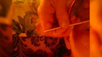 Неудачно выдернули брови - смотреть видео (0:29)