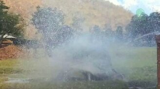 Довольный слон и вода - смотреть видео (2:53)