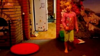 Подарили родители собаку - смотреть видео (1:56)