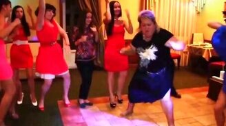 Подборка забавных танцоров - смотреть видео (3:58)