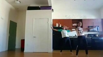 Соединяем хип-хоп и танцы хинди - смотреть видео (0:41)