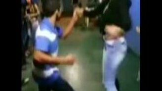 Маленький, да удалой танцор - смотреть видео (1:40)