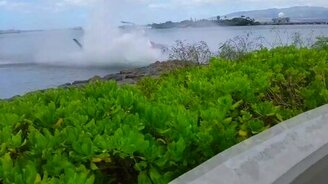 Вертолёт экстремально приводнился - смотреть видео (0:40)